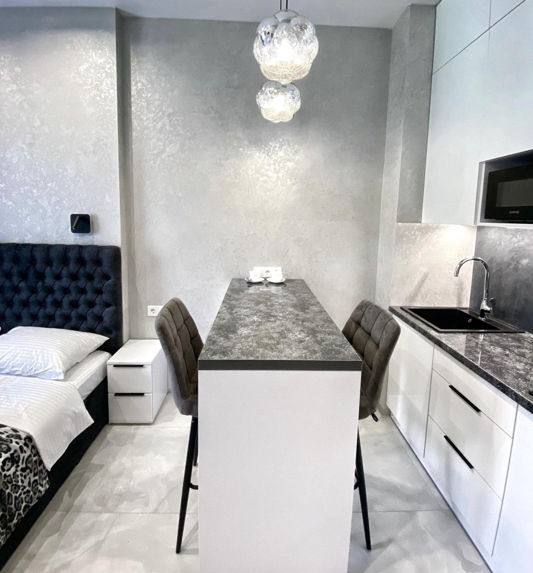 Vem Apartment Калипсо Odessa Buitenkant foto