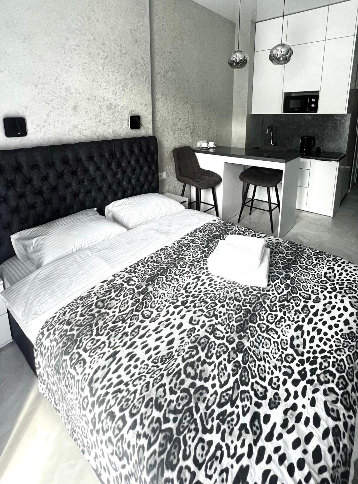 Vem Apartment Калипсо Odessa Buitenkant foto